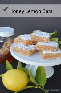 Skinny Honey Lemon Bars | Real Housemoms #dessert #lemonbars